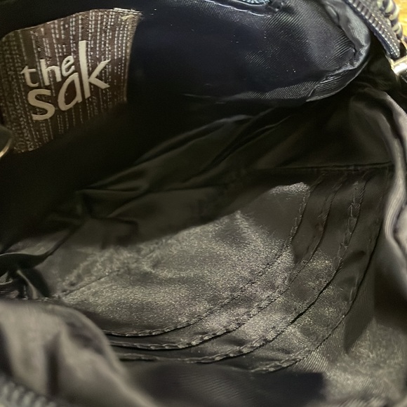 ☮️ NWT the Sak crochet peace sign crossbody circular bag - Picture 9 of 13